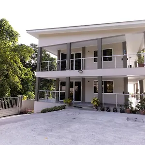 Peponi Selfcatering Apartment Beau Vallon (Mahe)