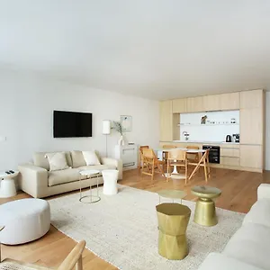 In The Center Of By Prestige Apartment Paris