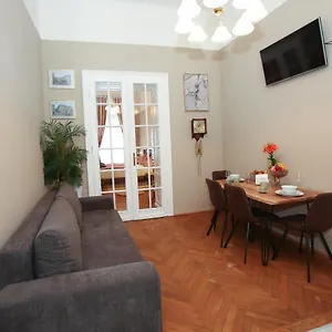 Opera Apartment Vienna